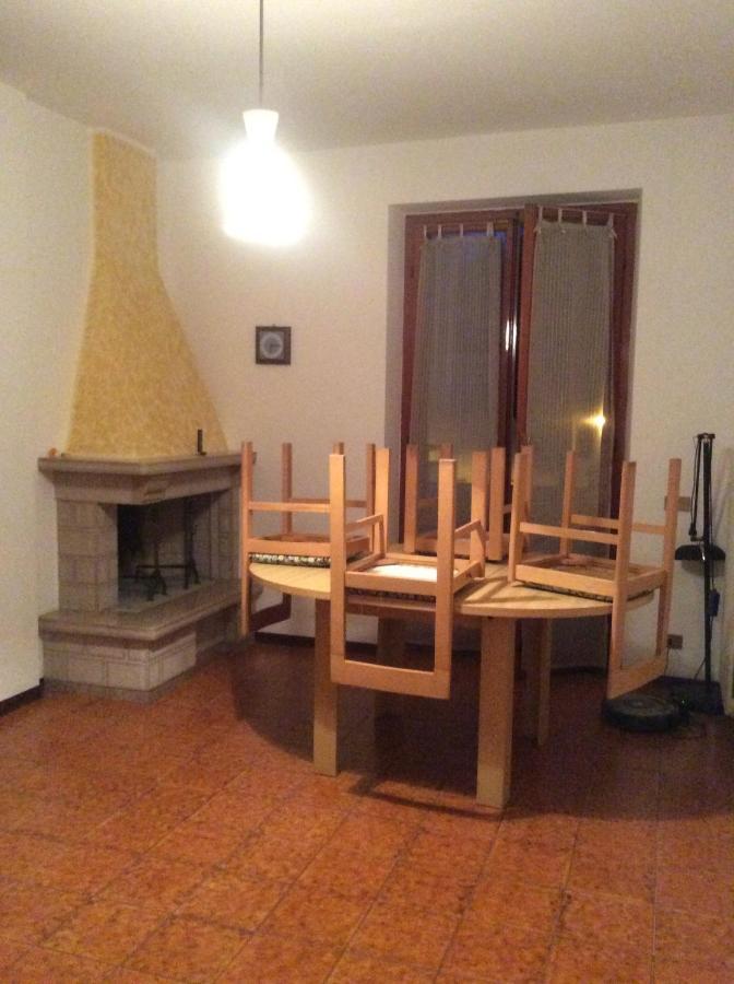 Appartamento Giacomo Leopardi Piobbico Bagian luar foto