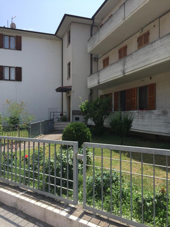 Appartamento Giacomo Leopardi Piobbico Bagian luar foto